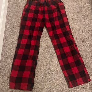 Old Navy Red and Black Plaid Pajama Pants Women’s Medium